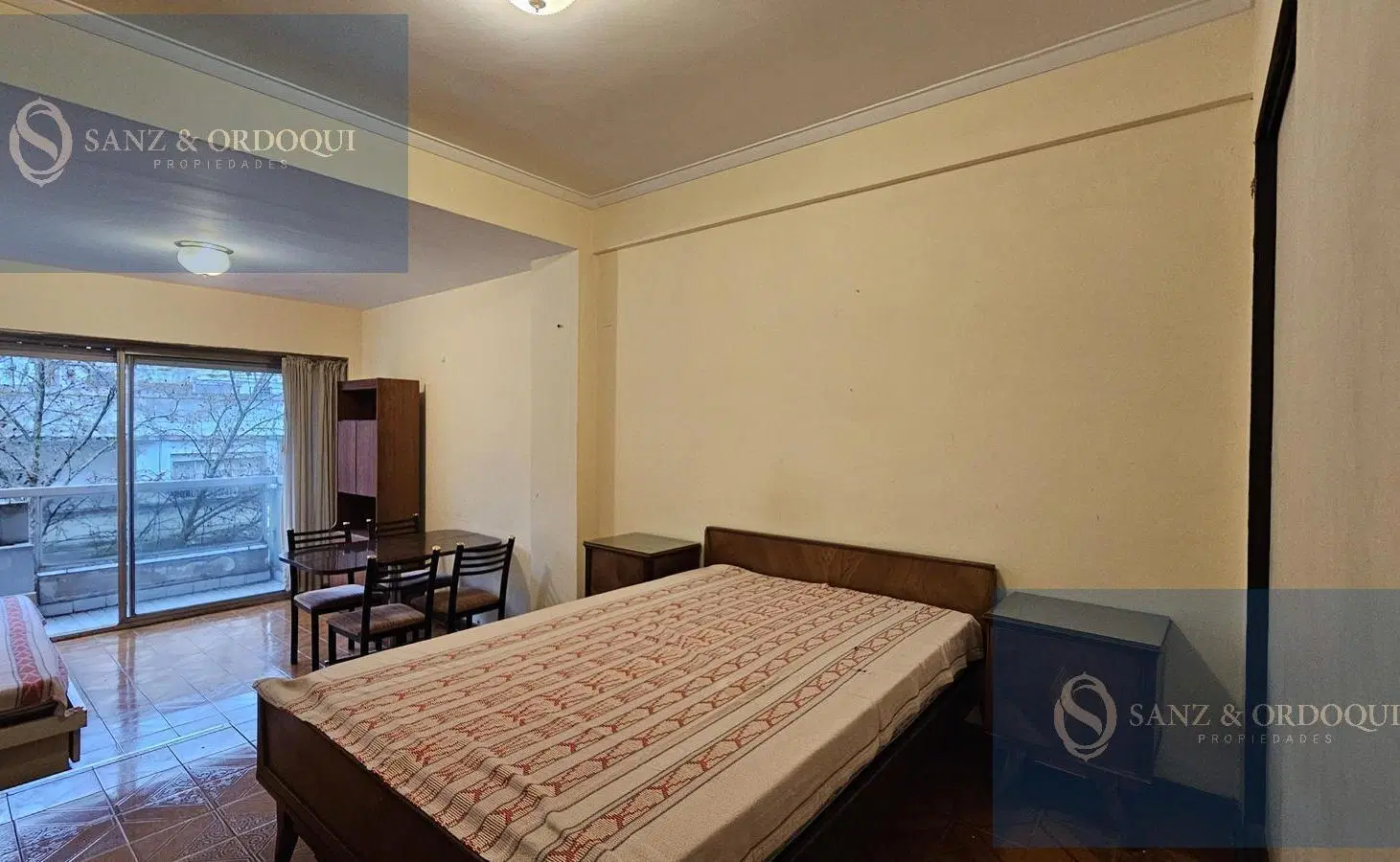 Venta Departamento monoambiente con balcón y orientación suroeste en Centro 5