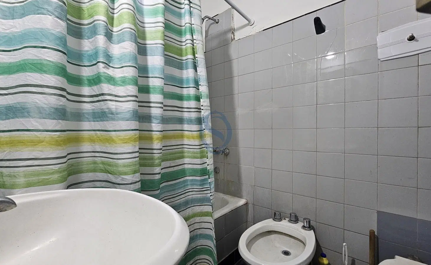 Venta - Departamento dos ambientes con balcón y patio interno - Lamadrid 2271 5