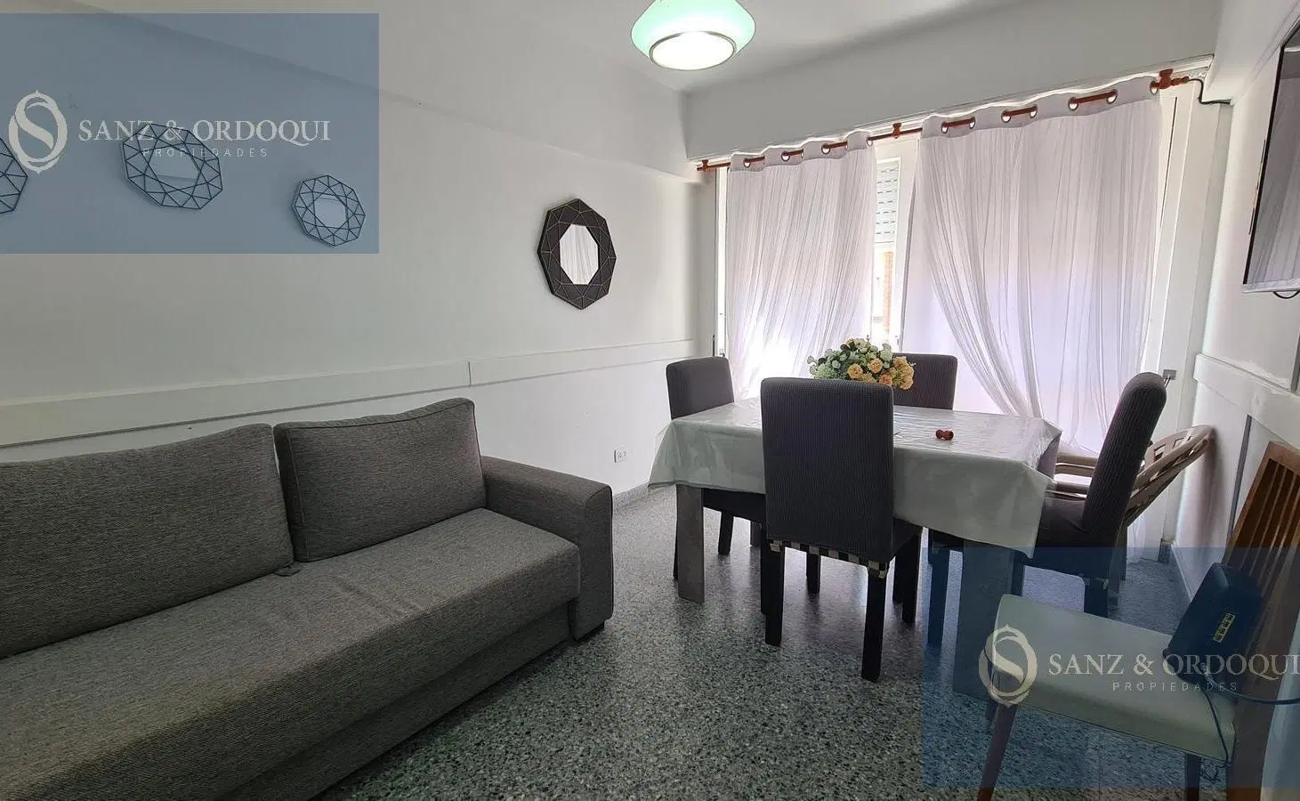 Alquiler temporario - Departamento tres ambientes con balcon lateral - Boulevard Maritimo 3039 2