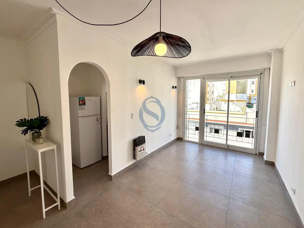 Venta - Departamento dos ambientes con balcon frances - Tucuman 2619 2