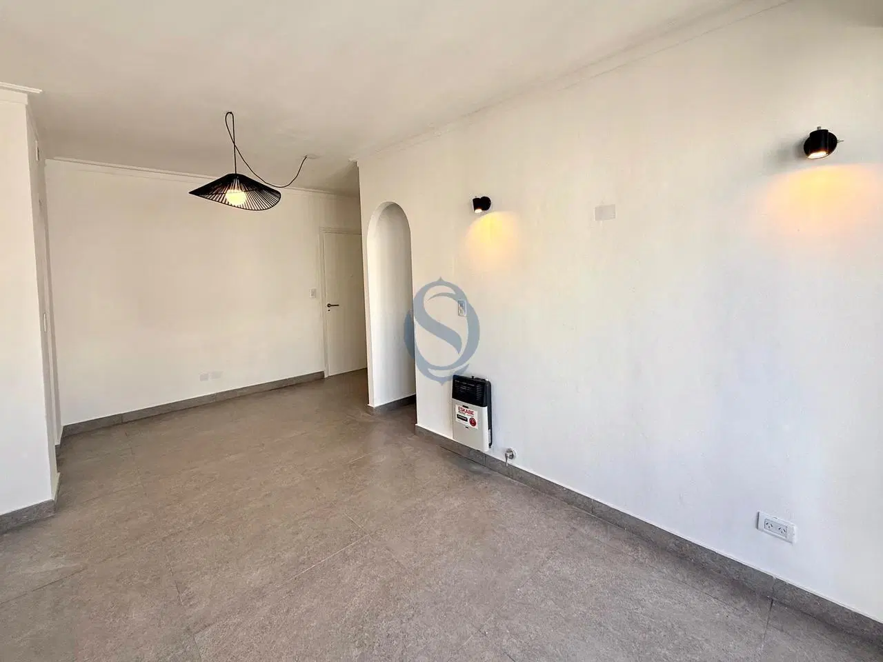 Venta - Departamento dos ambientes con balcon frances - Tucuman 2619 5