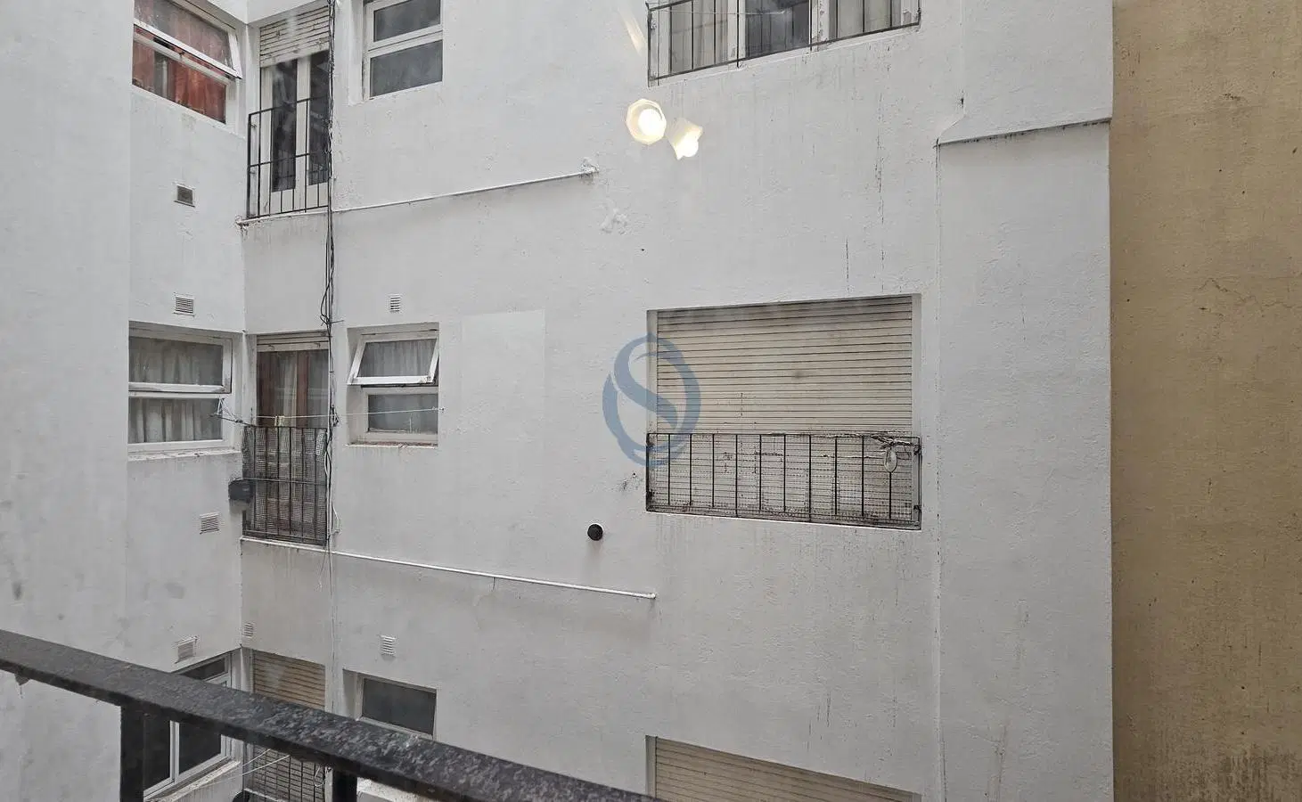 Alquiler 24 meses - Departamento dos ambientes interno - Av Colon 2164 4