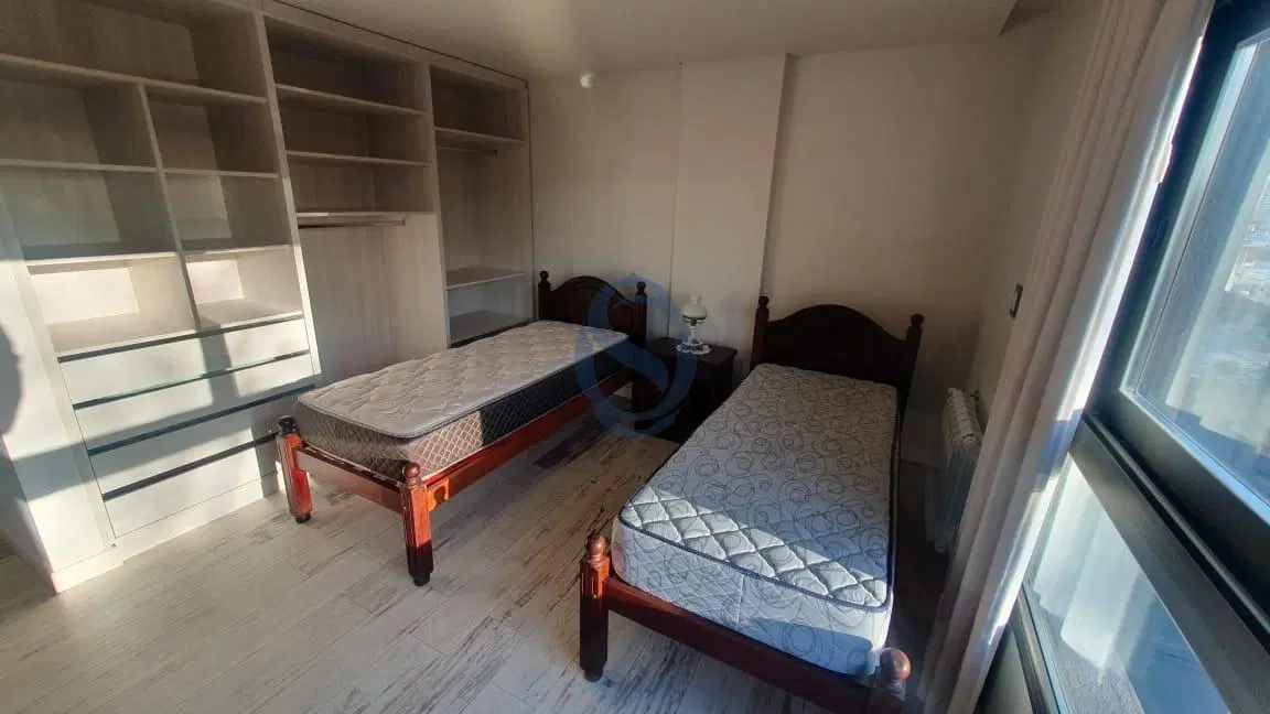 Alquiler 12 meses - Departamento moderno de 3 ambientes con terraza 4