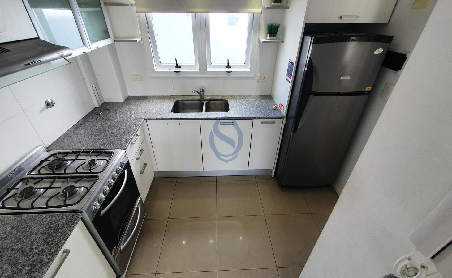 Foto de Departamento en aqlquiler 24 Meses de 4 ambienes, moderno, cochera., imagen 1