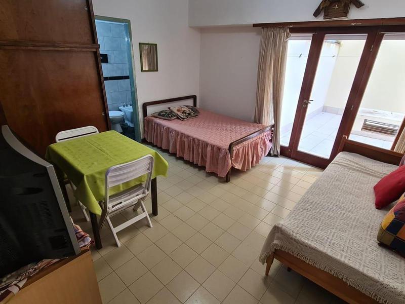 Foto de Venta - Departamento monoambiente con patio interno - Lamadrid 2351, imagen 4
