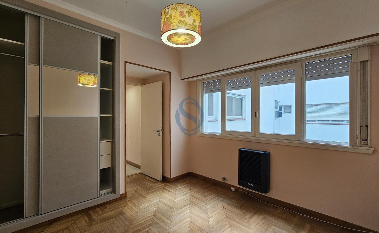 Foto de Venta - Departamento tres ambientes con balcon a la calle - Brown 1889, imagen 4