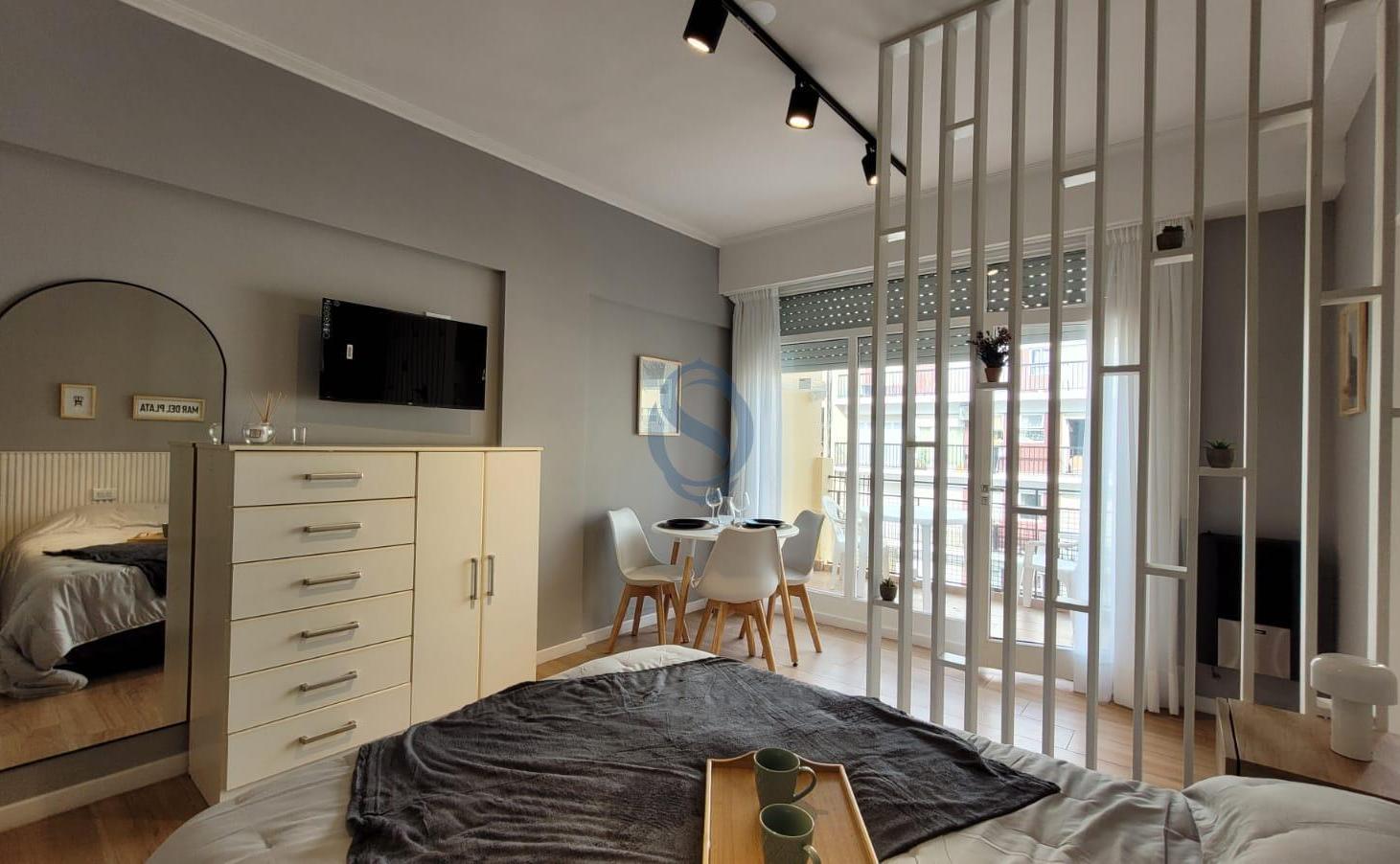 Foto de Venta Departamento monoambiente reciclado con balcón terraza en Centro, imagen 5