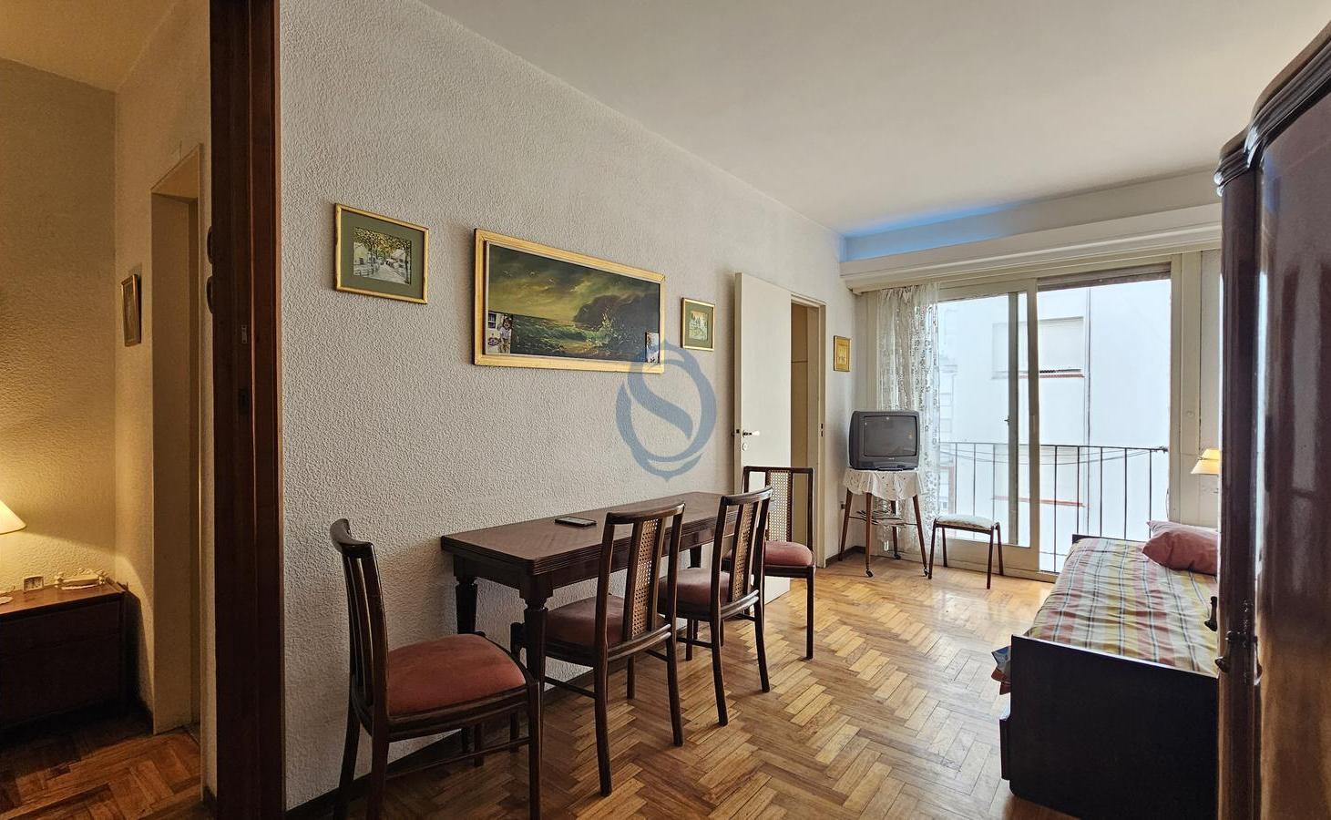 Foto de Venta - Departamento un ambiente dividido al contrafrente - Av Colon, imagen 1