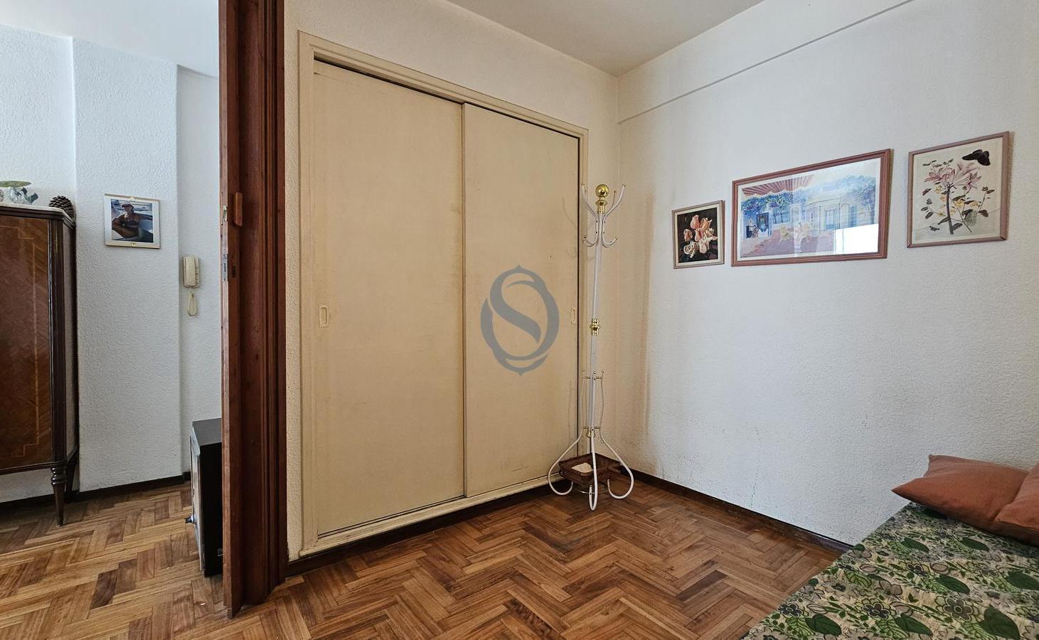 Foto de Venta - Departamento un ambiente dividido al contrafrente - Av Colon, imagen 4