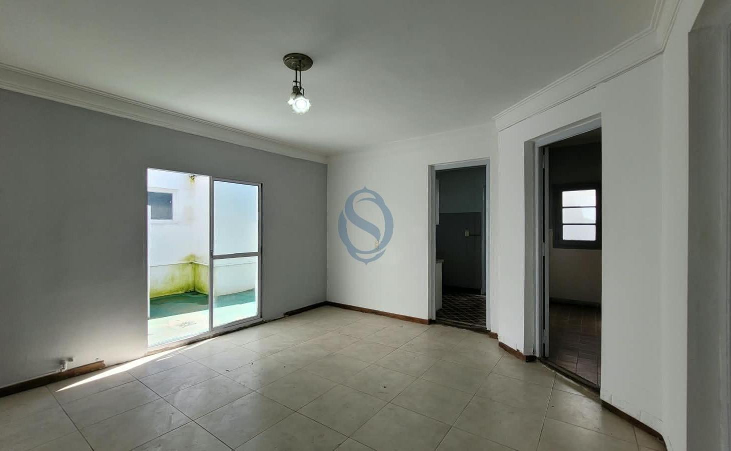Foto de Venta - PH tres ambientes al frente con entrada independiente - 12 de, imagen 1