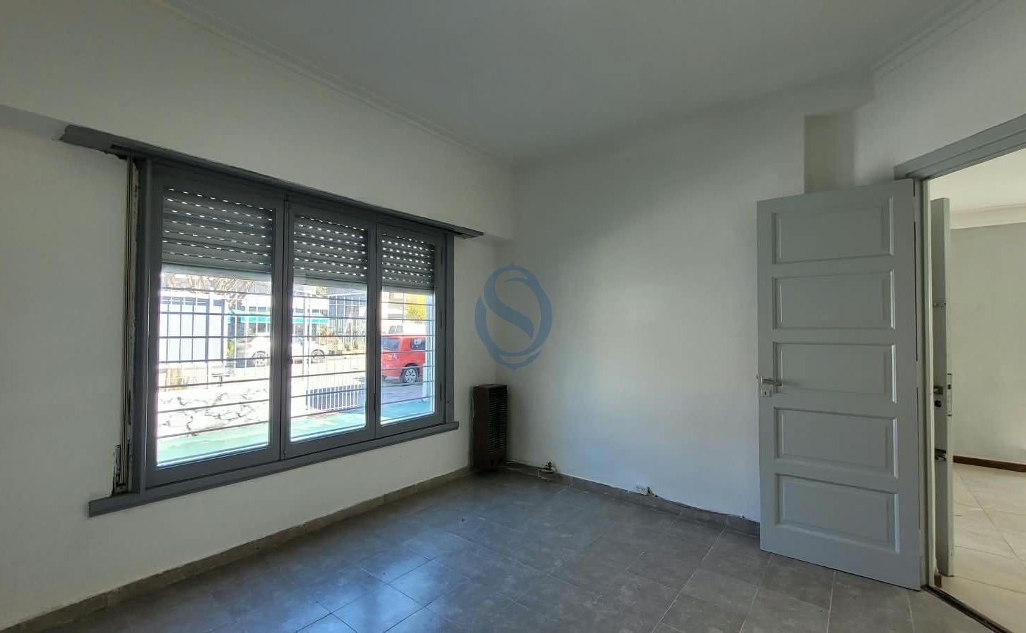 Foto de Venta - PH tres ambientes al frente con entrada independiente - 12 de, imagen 4