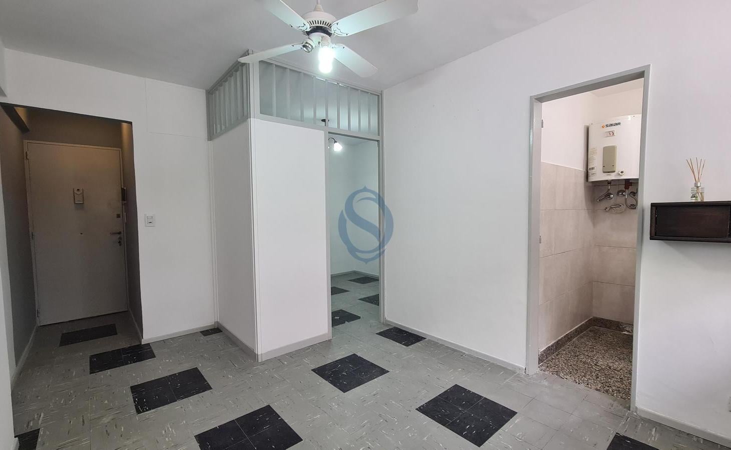Foto de Departamento un ambiente dividido a la calle en Planta Baja, imagen 2