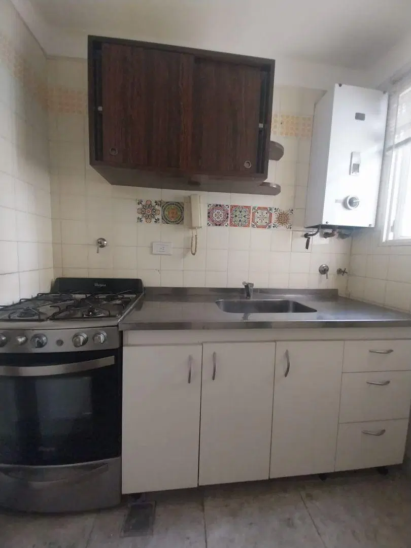 ALMAGRO ALQUILER MONOAMBIENTE C/PLACARD 3