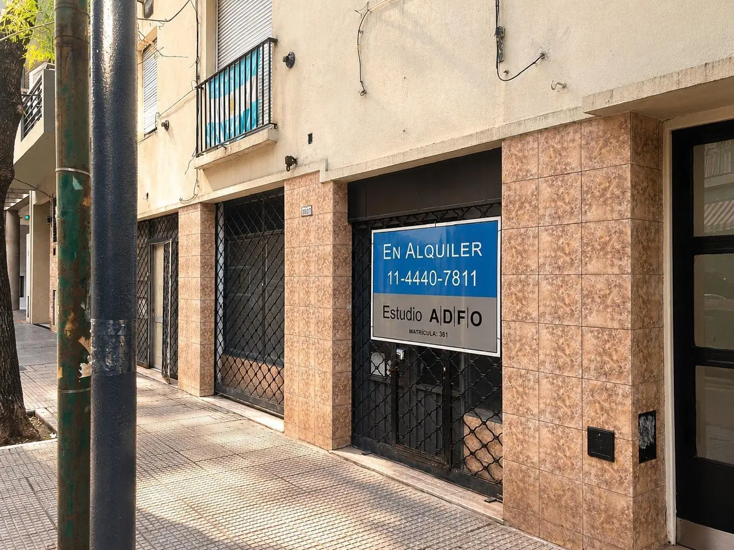 Local comercial con gran potencial, en ubicación estratégica 4