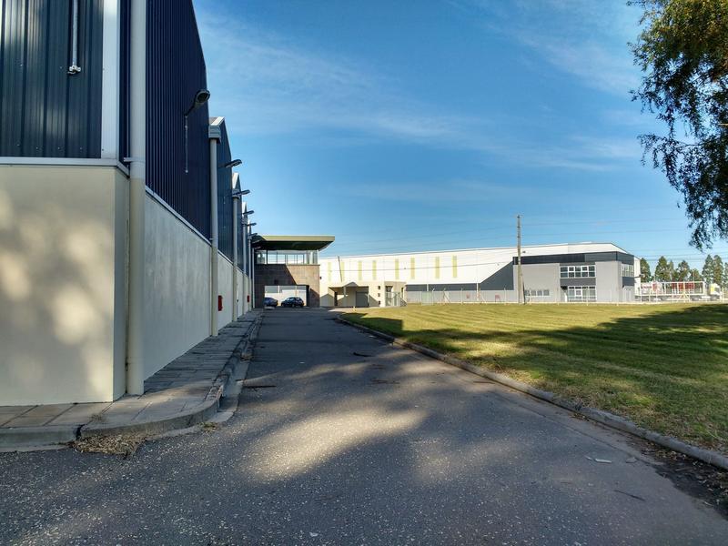 Nave Industrial en Alquiler 4700 m m² en Parque Industrial Campana. Opción en Leasing 5