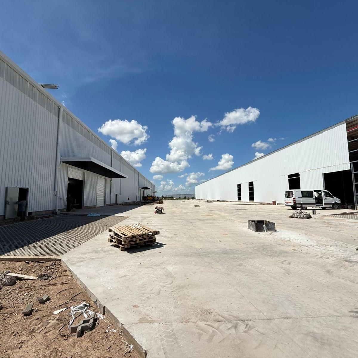 Nave Industrial y Logística Sobre Ruta 6. de 6000 m² Construídos. Seguridad 24 Hs. Los Cardales 2