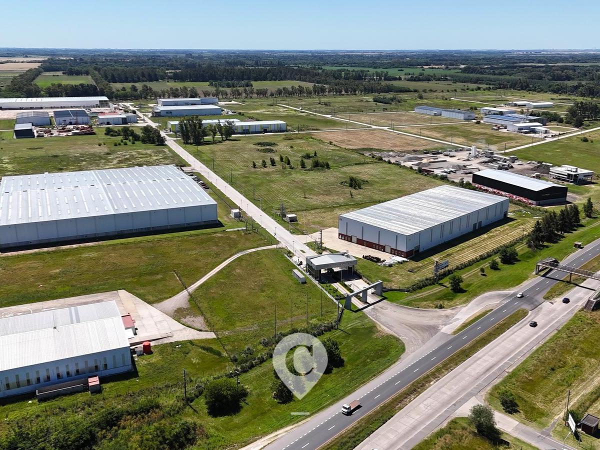 Nave Industrial y Logística Sobre Ruta 6. de 6000 m² Construídos. Seguridad 24 Hs. Los Cardales 5