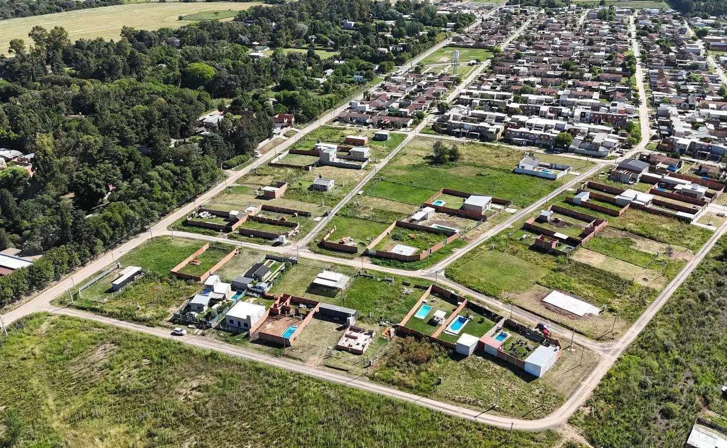 Terreno en Venta de 603 m2 totales. Las Mercedes, Barrio Abierto en Zárate 1