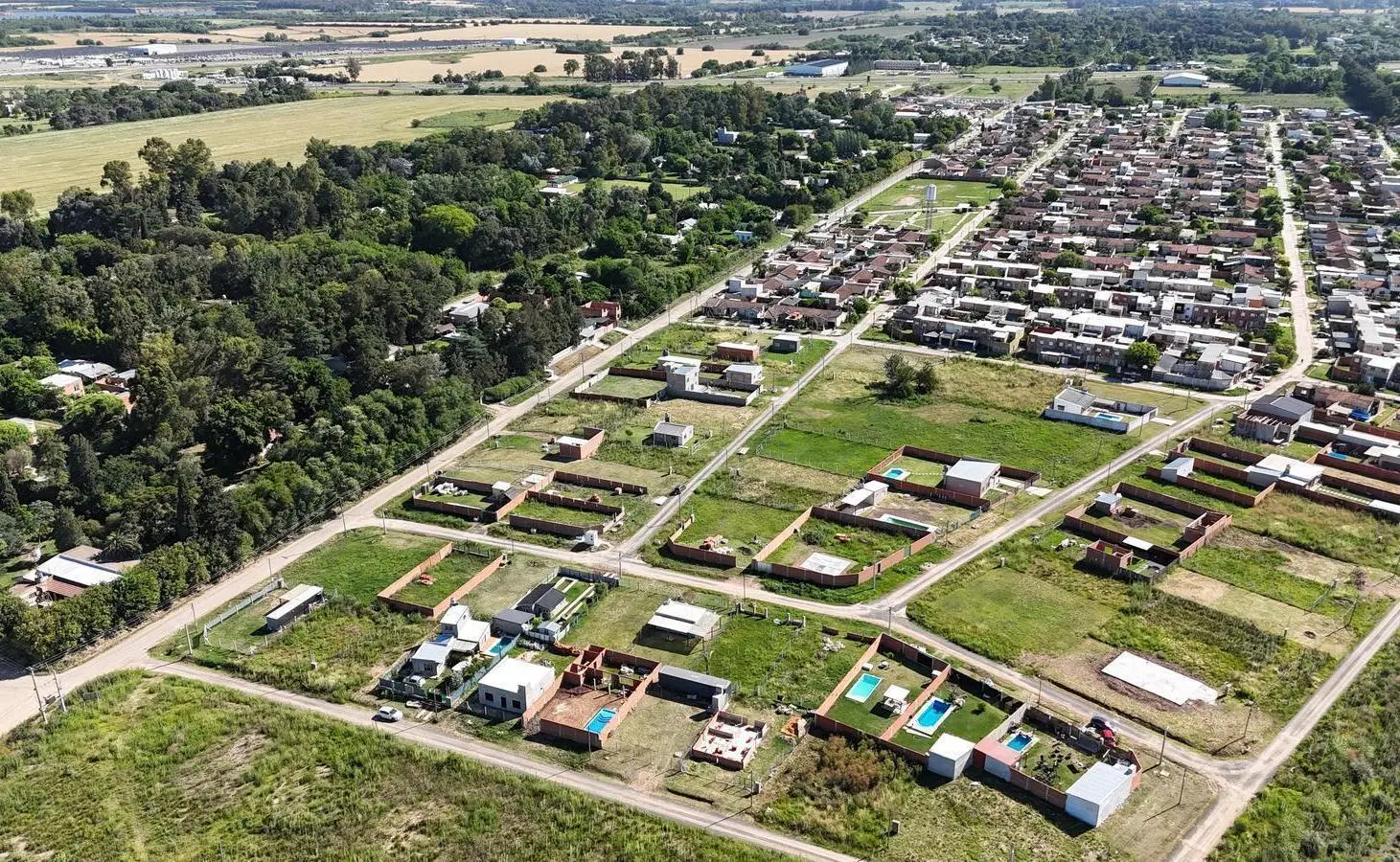Terreno en Venta de 603 m2 totales. Las Mercedes, Barrio Abierto en Zárate 5