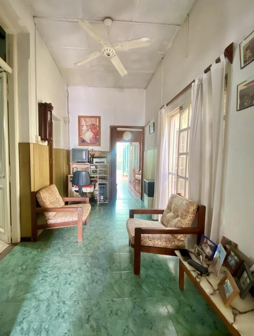 Foto de Casa en Venta de 5 ambientes. Parque con pleta. Quincho y parrilla, imagen 3