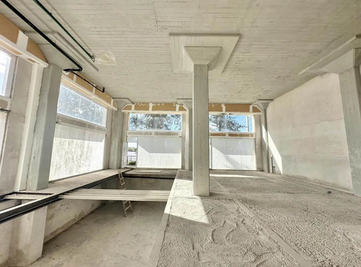 Gran Local Comercial en Venta frente al río. Lofts al Río - Zárate Chico 4