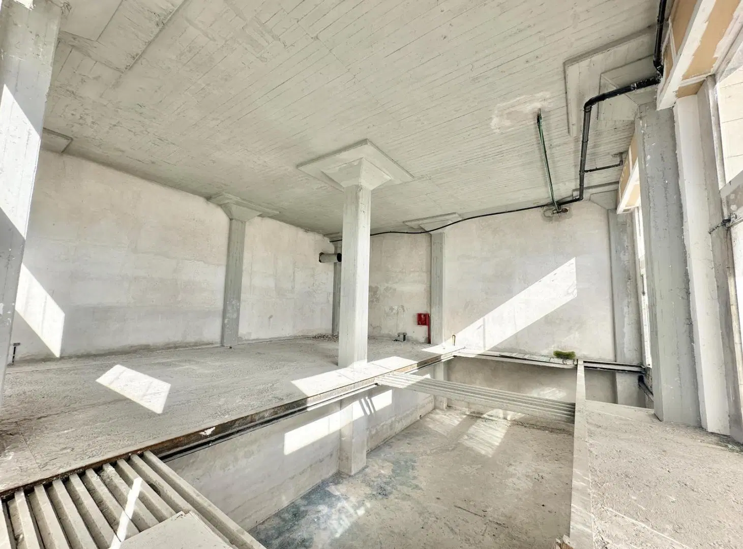Gran Local Comercial en Venta frente al río. Lofts al Río - Zárate Chico 2