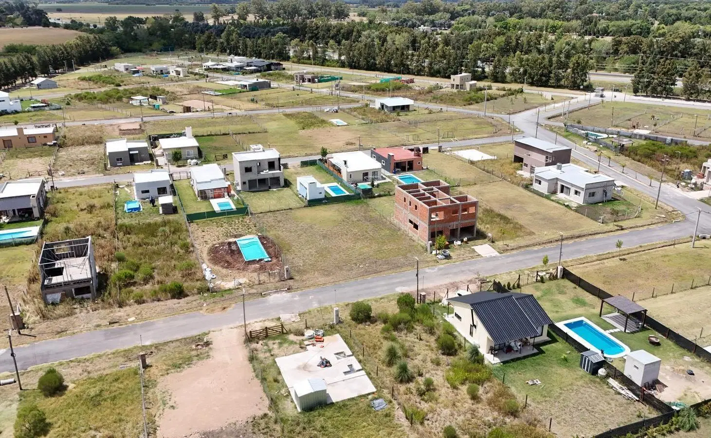Terreno en Venta en Barrio Cardales Chico de 360 m². Con posesión y escrituración inmediata. Sin exp 4