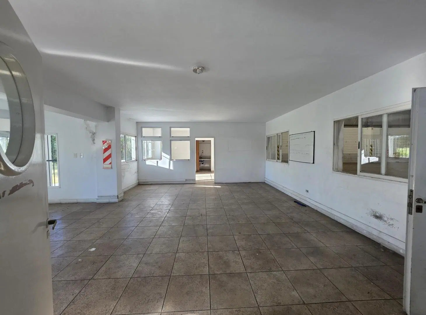 Depósito de 2.200 m2 sup. cubierta en Alquiler en Parque Industrial Campana 4