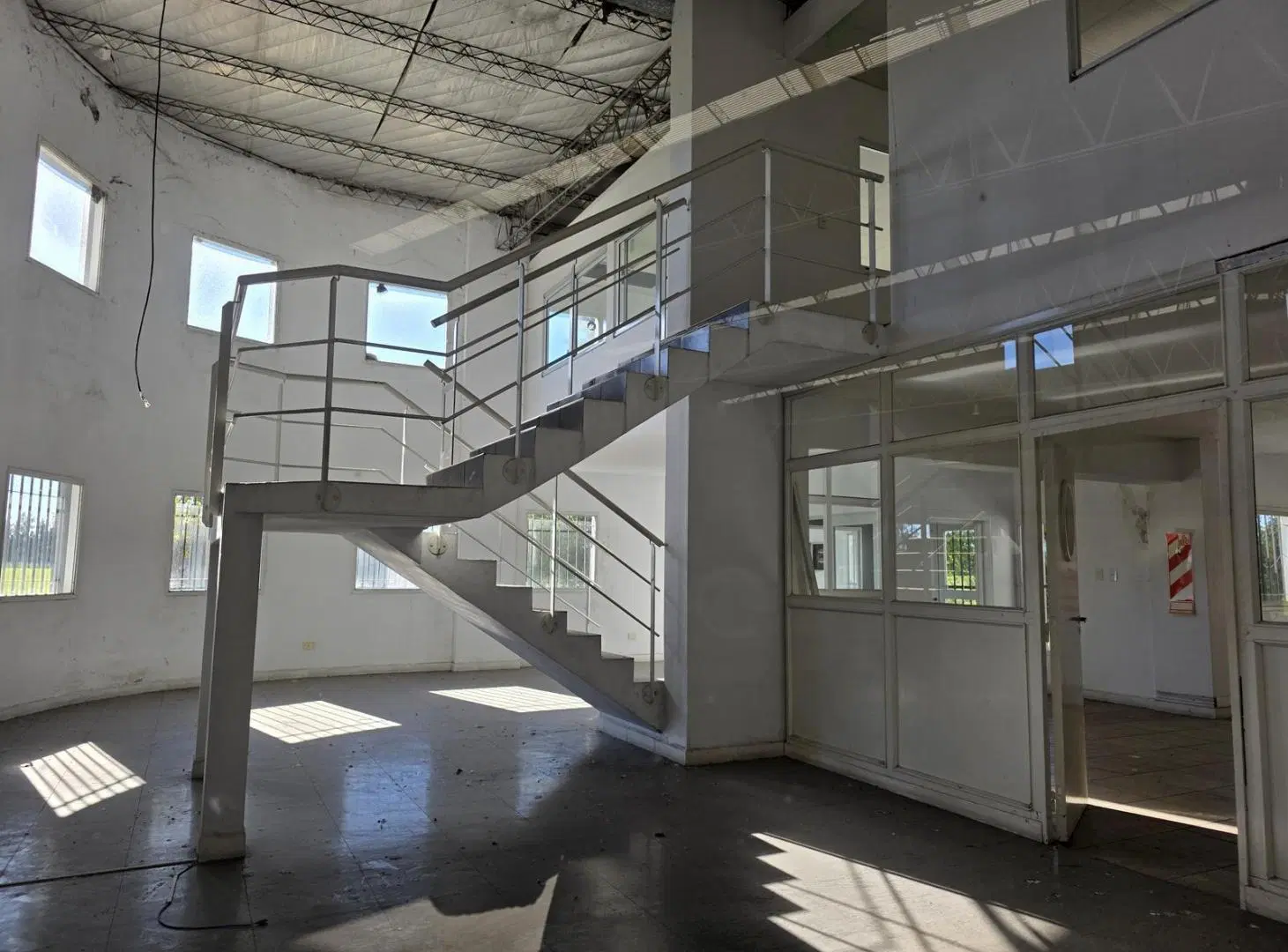 Depósito de 2.200 m2 sup. cubierta en Alquiler en Parque Industrial Campana 5