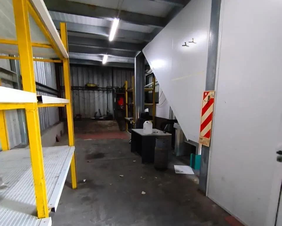 Depósito de 2.800 m2 más oficinas en Alquiler en Guemes al 2.100 en Escobar 5