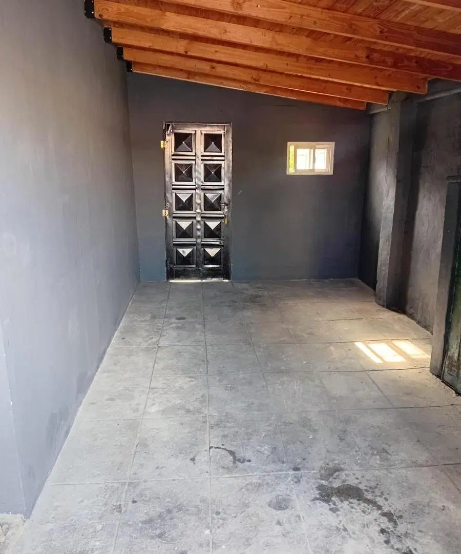Casa en Venta de 2 dormitorios. Terreno de 356 m2. Ciudad de Campana 4