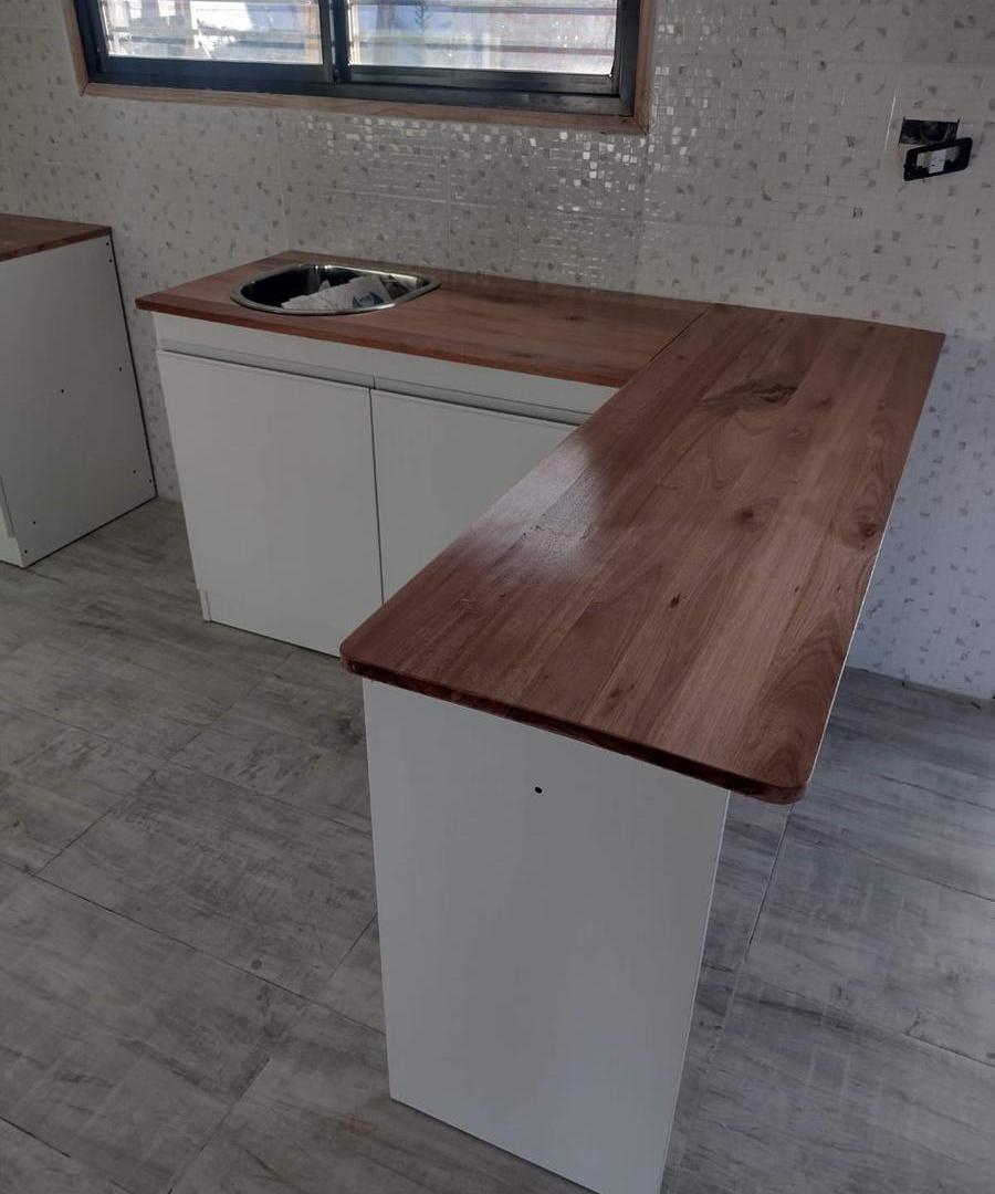 Foto de Casa en Venta de 3 dormitorios. Lavadero y galería. Campana Barrio, imagen 3