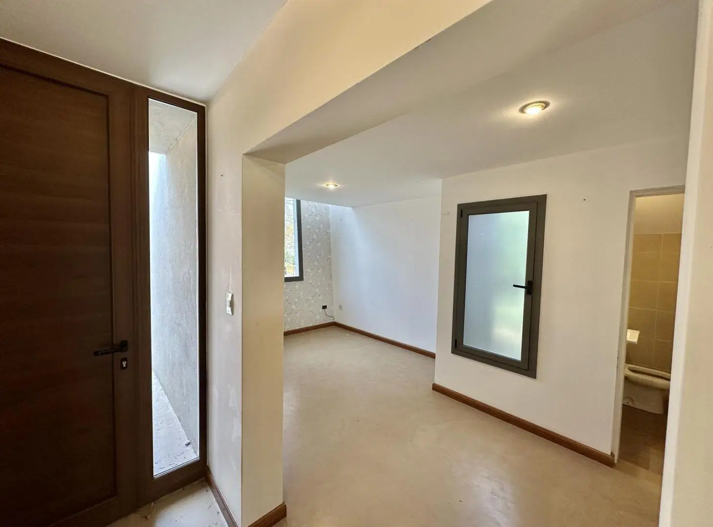 Gran casa de categoría en Venta en barrio Chacras de la Reserva. De 6 ambientes. Piscina 8