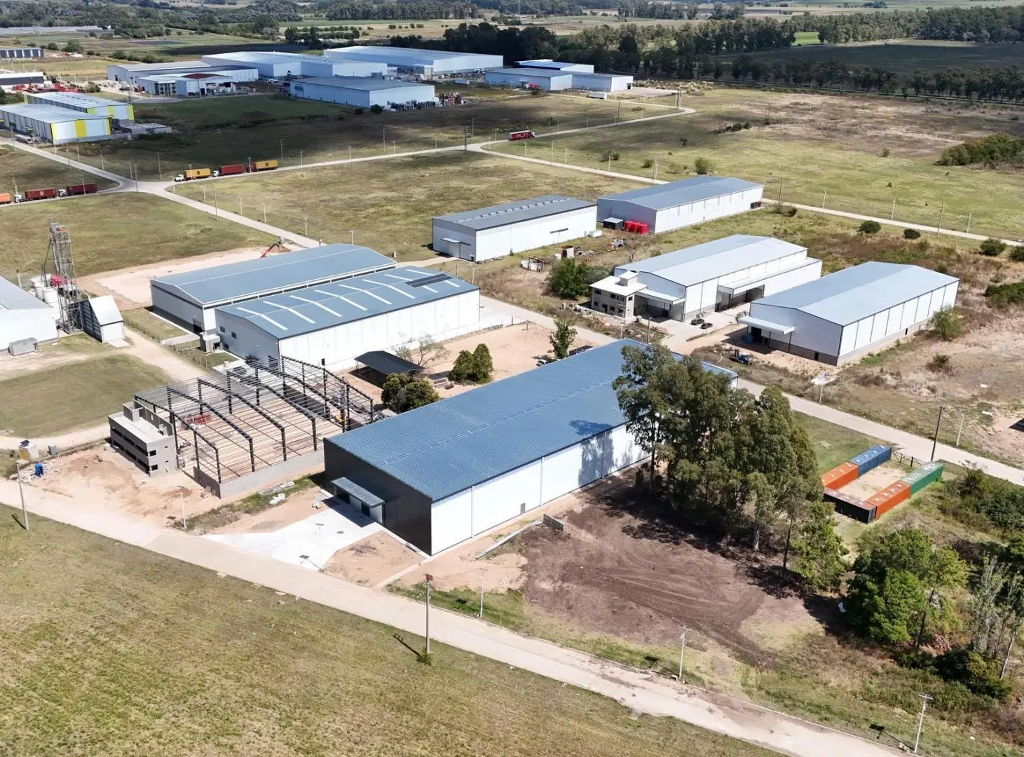 Depósito de 2.540 m2 en Alquiler dentro del Parque Industrial Ruta 6 2