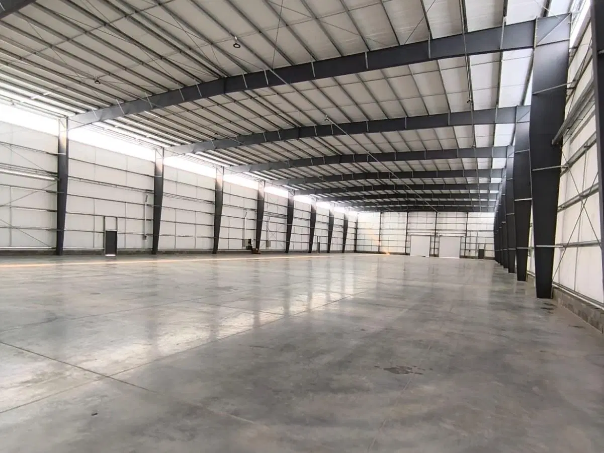 Depósito de 2.540 m2 en Alquiler dentro del Parque Industrial Ruta 6 4