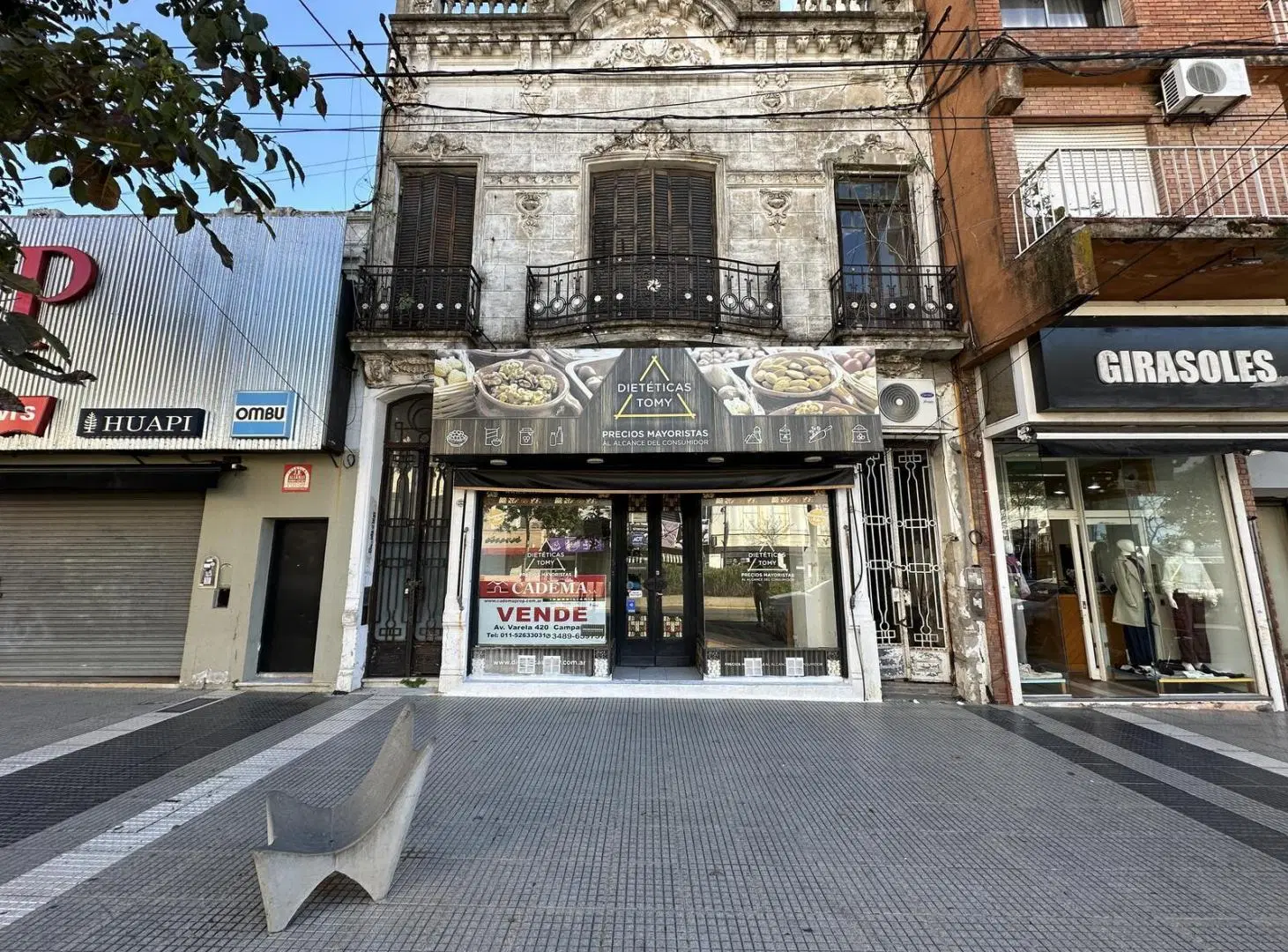 Local en plena Av. Rocca, Campana. Excelente oportunidad de inversión. Terreno de 373 m² 1