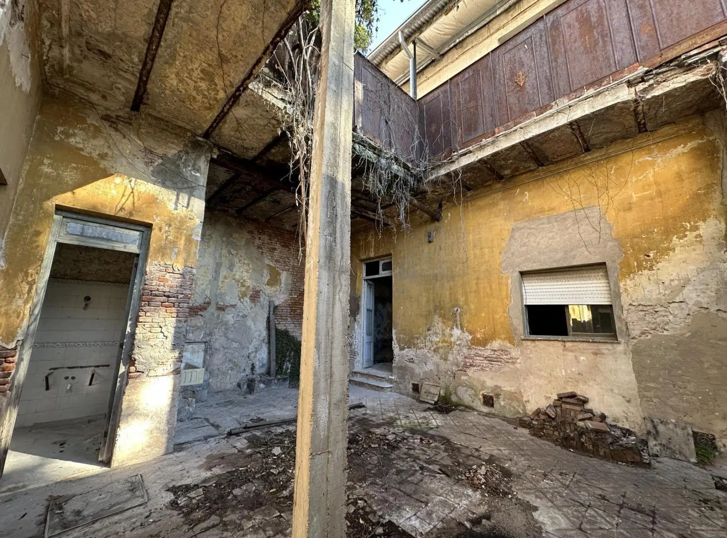 Local en plena Av. Rocca, Campana. Excelente oportunidad de inversión. Terreno de 373 m² 3