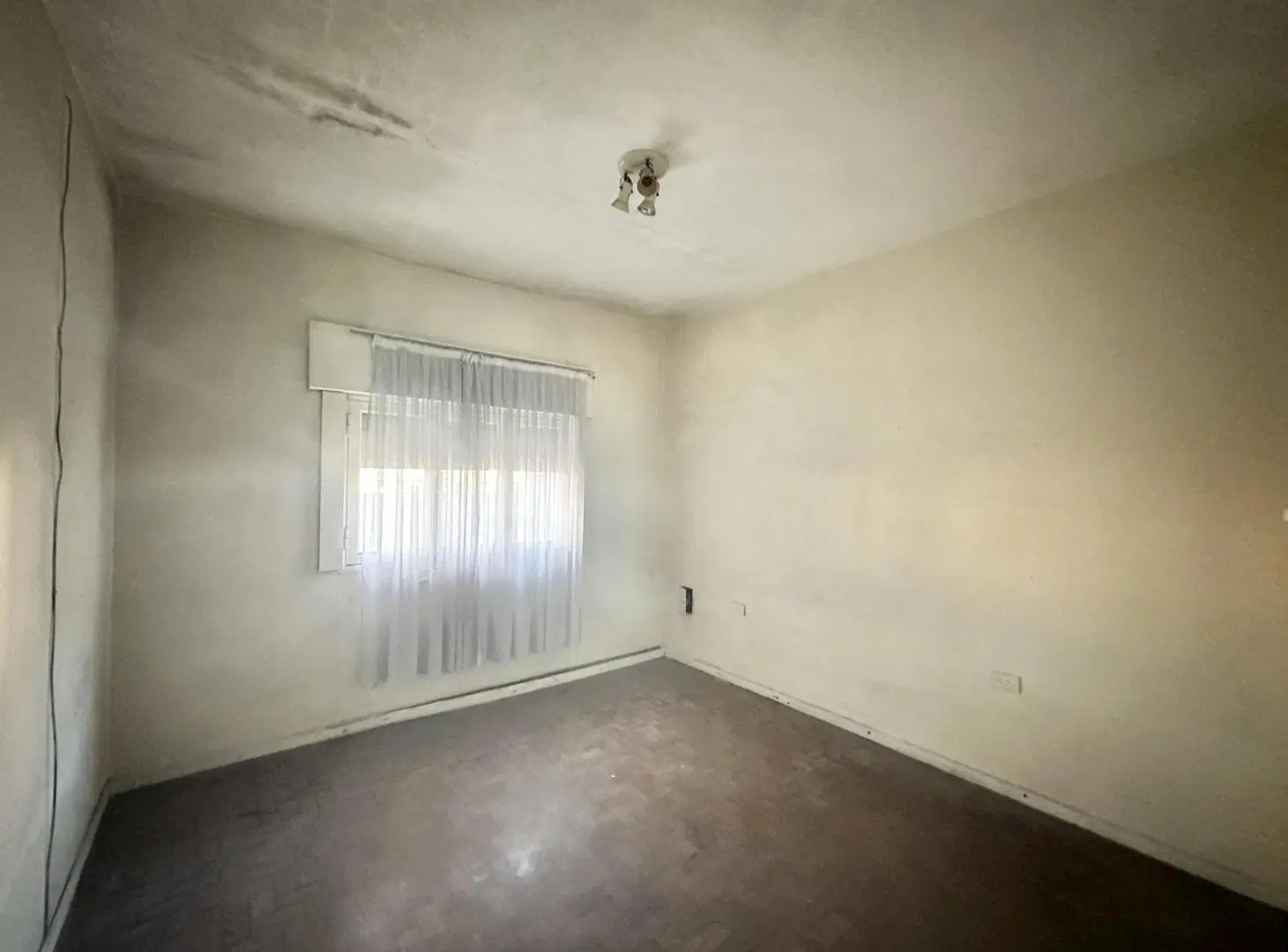 Casa en Venta Campana. Oportunidad de inversión | Casa a reciclar con gran potencial 4