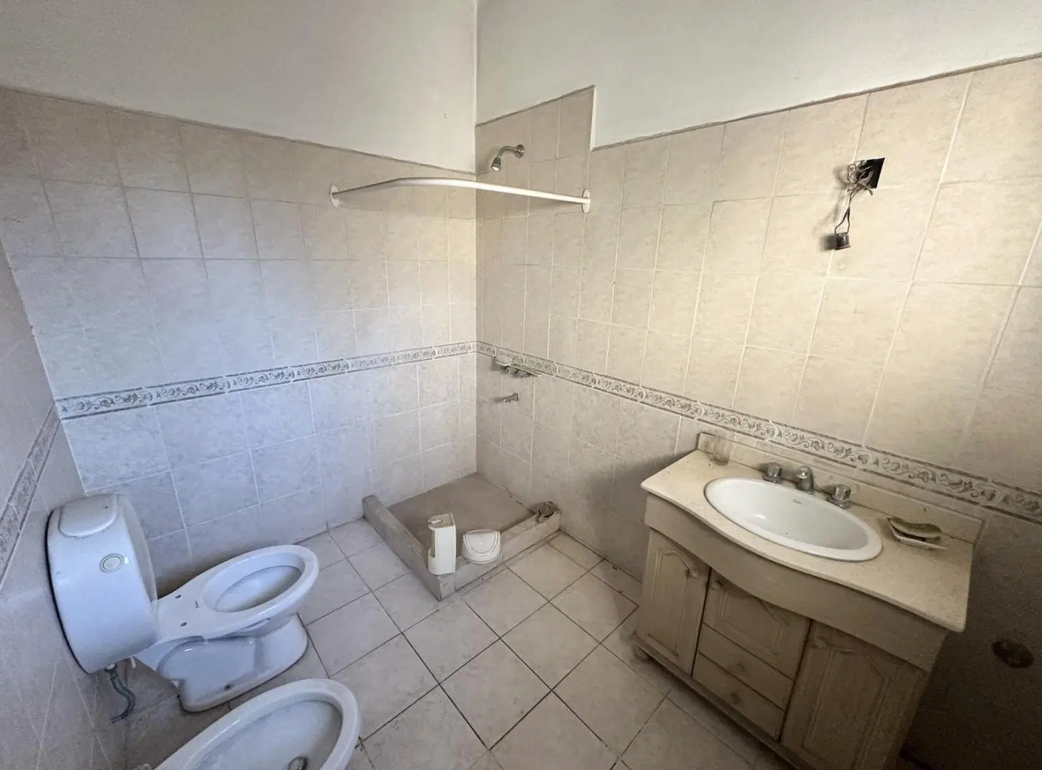 Casa en Venta Campana. Oportunidad de inversión | Casa a reciclar con gran potencial 2