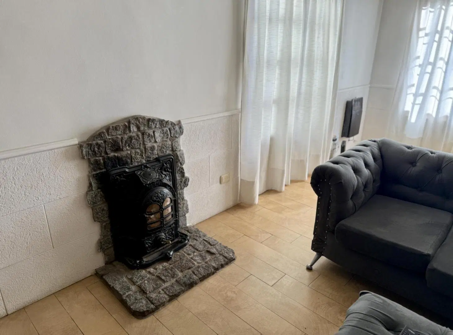 Casa en venta de 5 dormitorios, patio con parrilla y lavadero. Cochera. Barrio Smithfield, Zárate 8