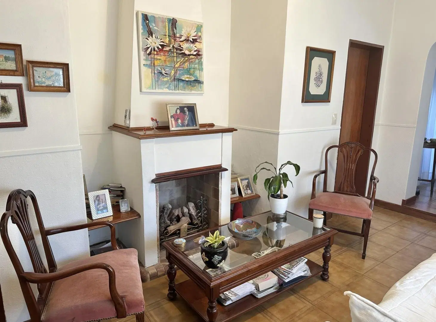 Casa en Venta de 4 dormitorio. Patio con parrilla. Lavadero. Cochera. Centro Zarate 3