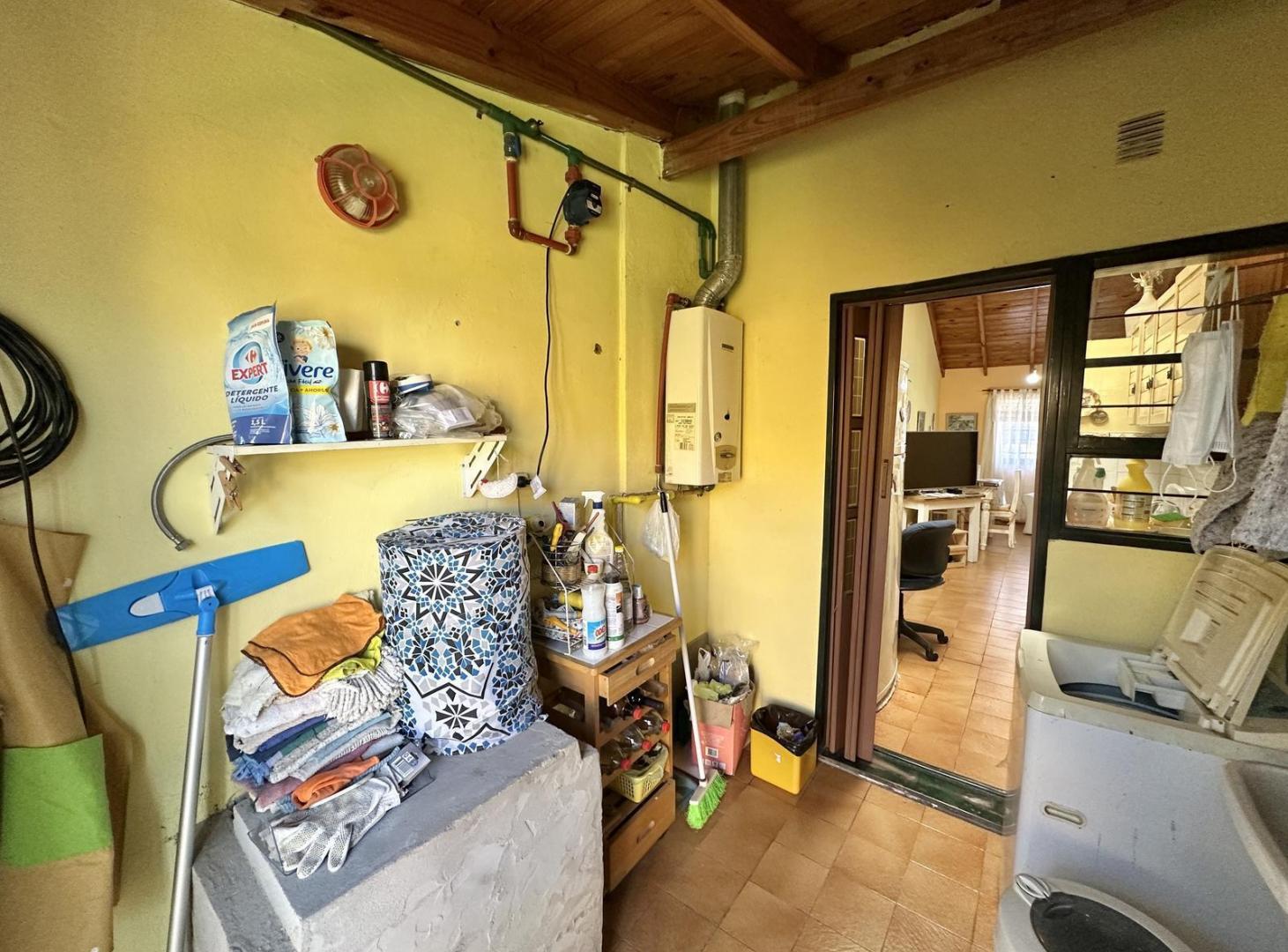 Foto de Casa en Venta de 2 dormitorios. Patio con quincho y parrila. Barrio, imagen 3
