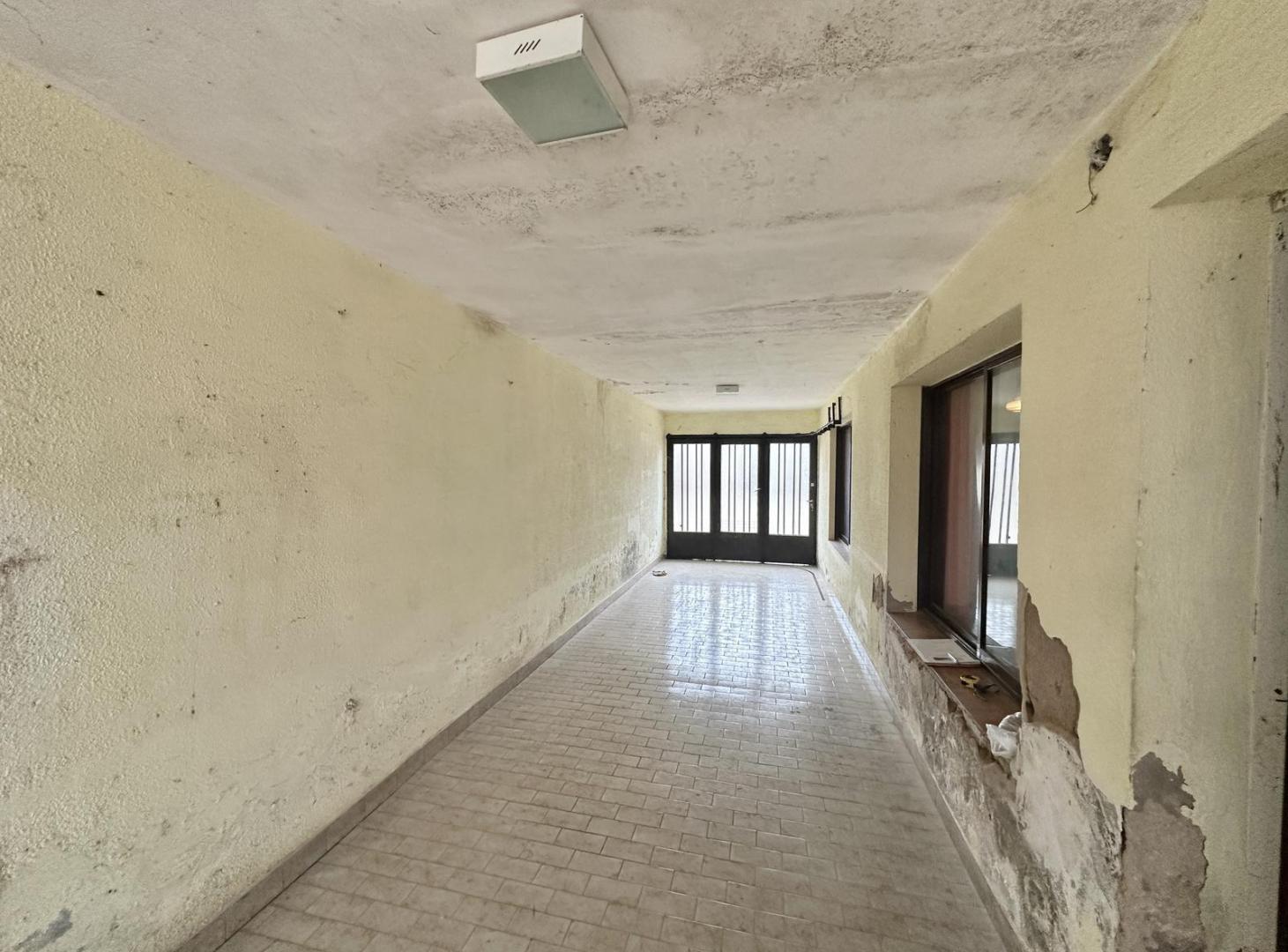Foto de Casa en Venta de 2 dormitorios. Patio con parrilla. Cochera. Villa, imagen 5