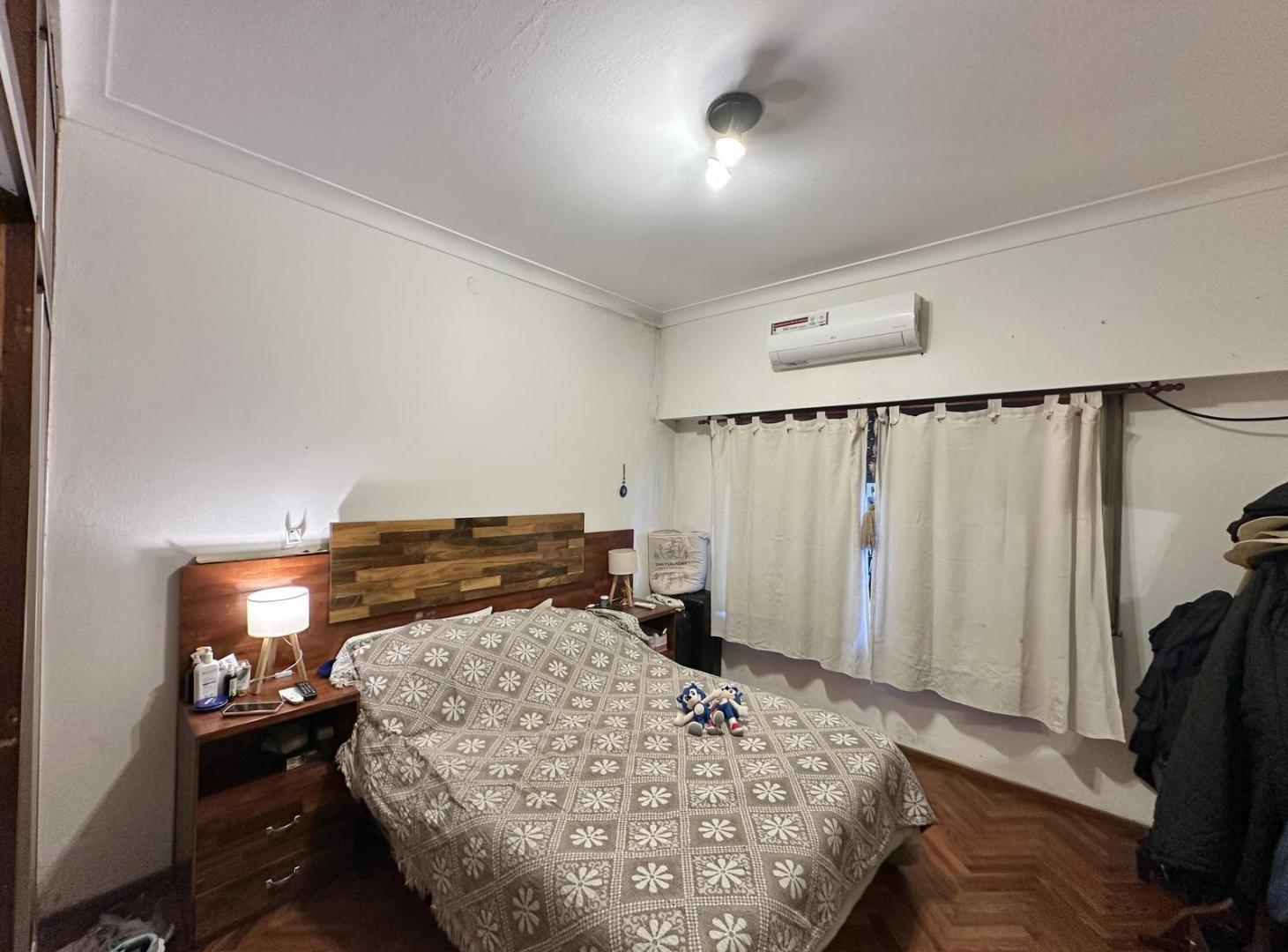 Foto de Casa en Venta de 2 dormitorios. Patio con parrilla. Lavadero. Cochera, imagen 2
