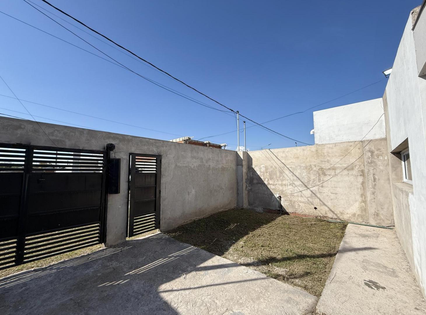 Foto de Casa en Venta de 3 dorm. en construcción. Con patio y cochera. Barrio, imagen 5