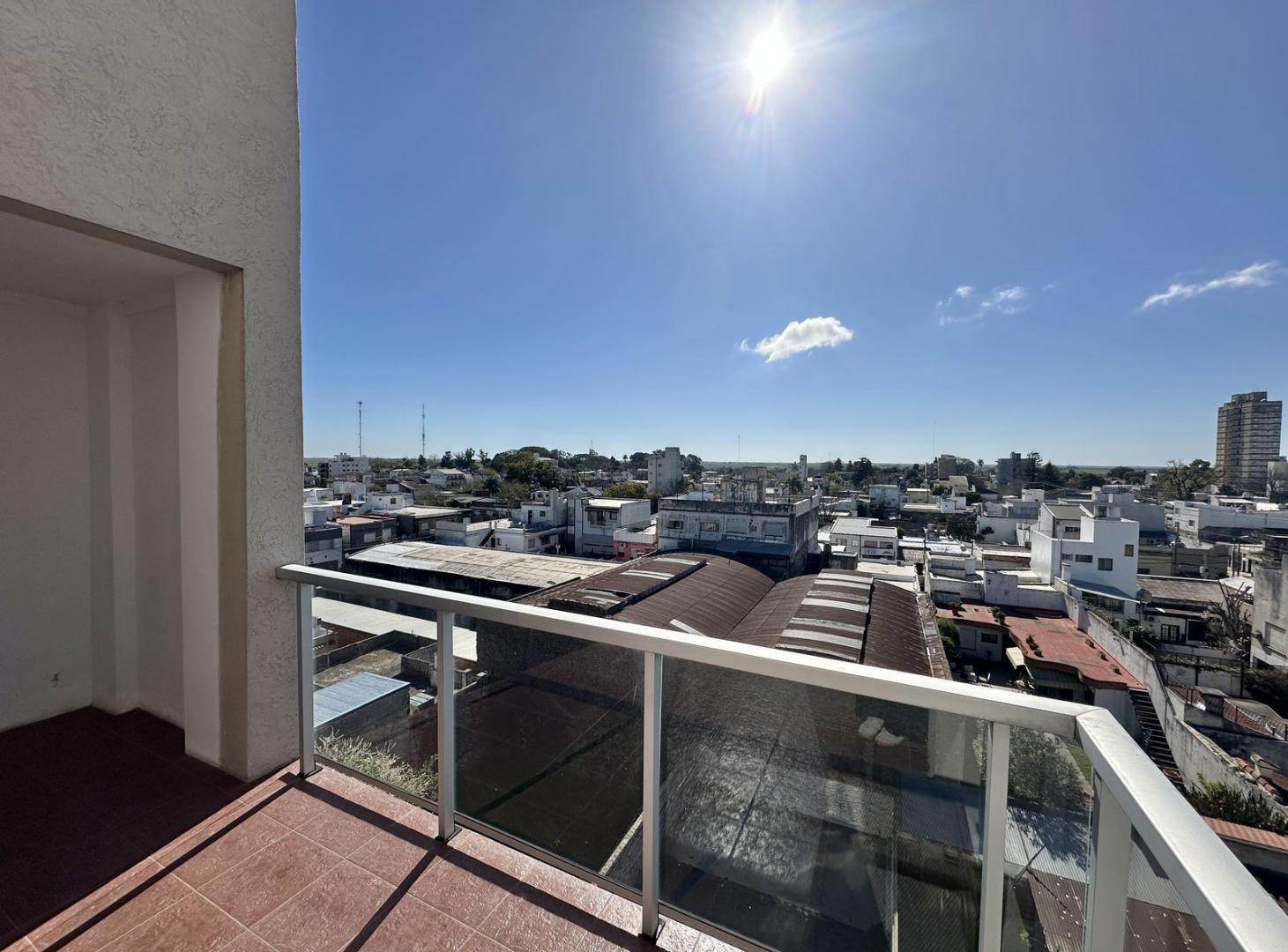 Foto de Departamento en Venta de 2 dormitorios en suite. Balcón terraza. Centro, imagen 5