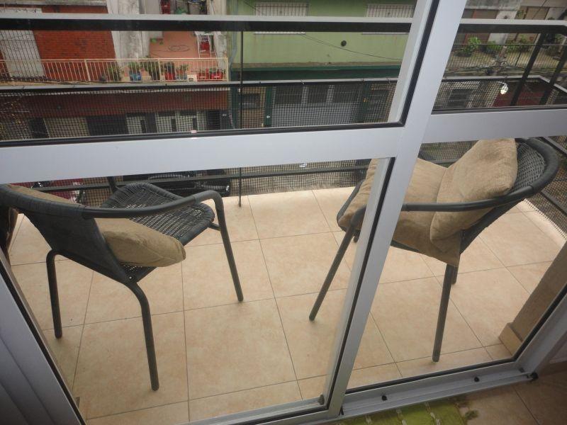 VENTA DEPTO 1 AMB CASEROS CENTRO