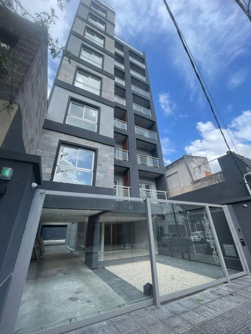 VENTA de DEPARTAMENTO 1 Amb, C/BALCON. SUM. PARRILLA.BALCON. JACUZZI. CASEROS C 5