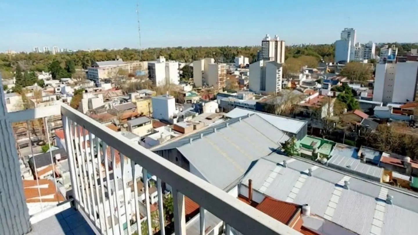DEPARTAMENTO 2 AMB. C/BALCON. BAULERA. SANTOS LUGARES 5