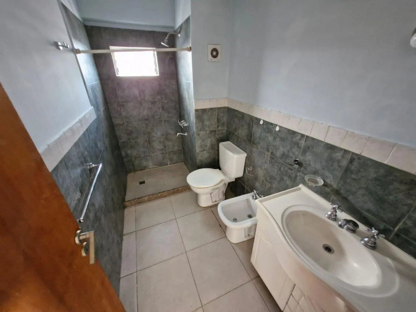 VENTA DEPARTAMENTO 2AMB. BALCON. CASEROS. CASEROS 2